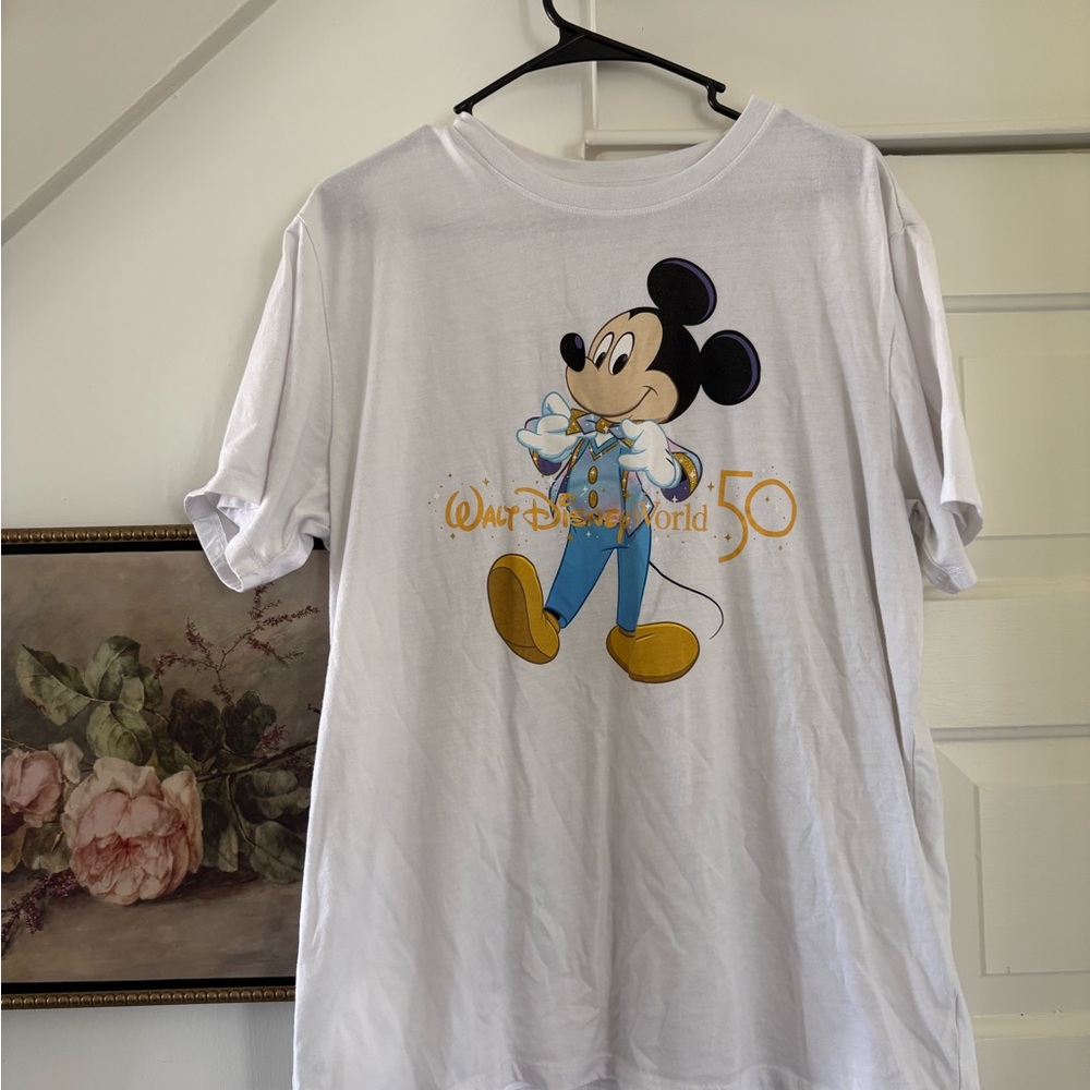 Disney White Crewneck T‑Shirt with Subtle Printed Logo